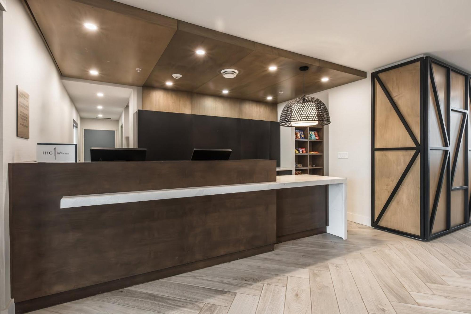 Staybridge Suites - Dawson Creek By Ihg Εξωτερικό φωτογραφία