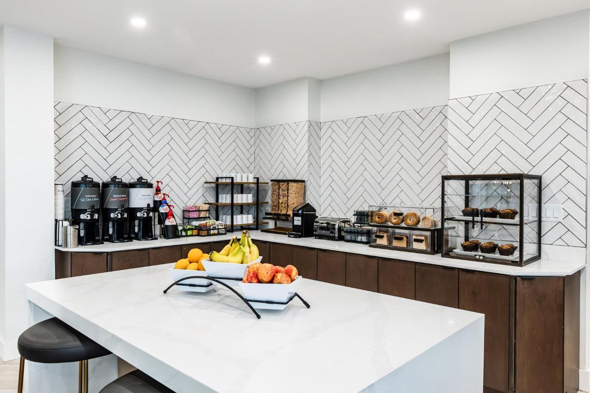 Staybridge Suites - Dawson Creek By Ihg Εξωτερικό φωτογραφία