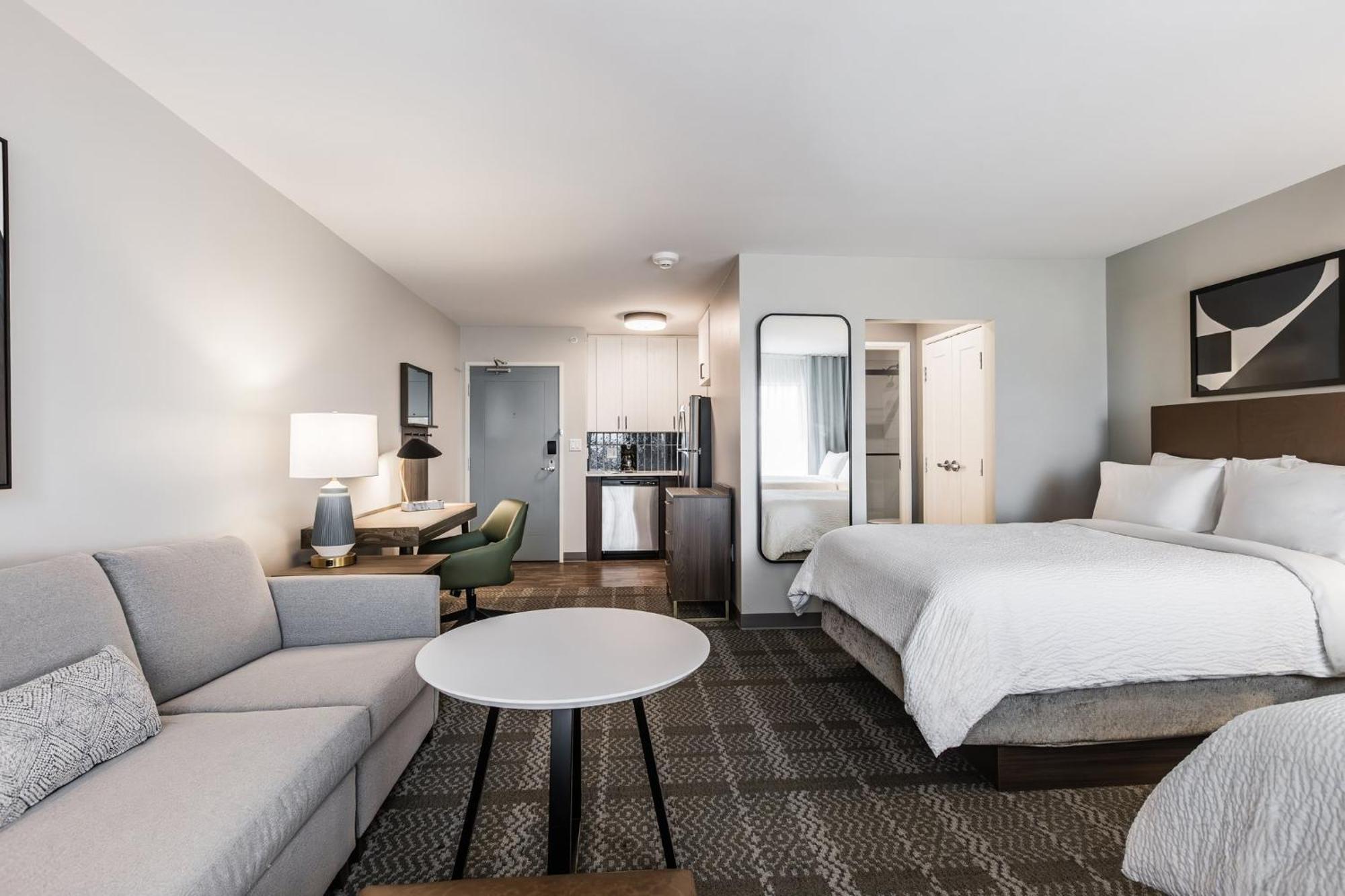 Staybridge Suites - Dawson Creek By Ihg Εξωτερικό φωτογραφία