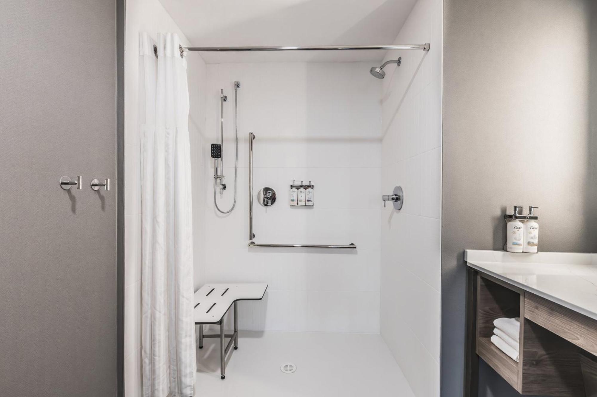 Staybridge Suites - Dawson Creek By Ihg Εξωτερικό φωτογραφία